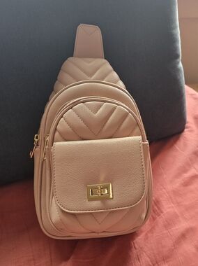 Sugu Emma Chevron Quilted Crossbody Sling Bag